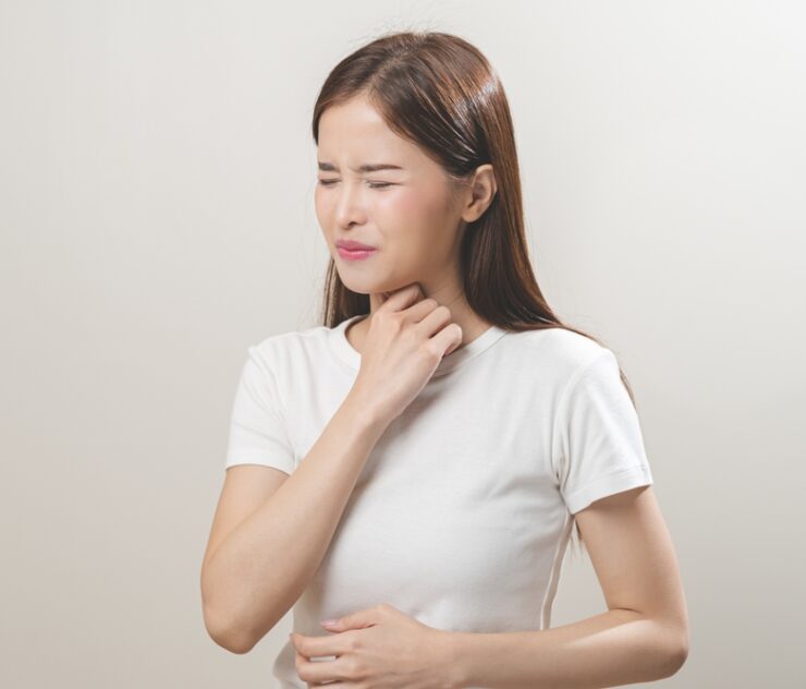 8 Signs to See a Chronic Sore Throat Specialist in Northern Virginia